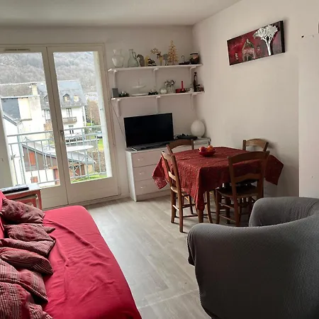 Daire Les Jardins Du Casino T2 Bis- 4 Personnes-tarif Special Cures 21 Jours Bagnères-de-Luchon