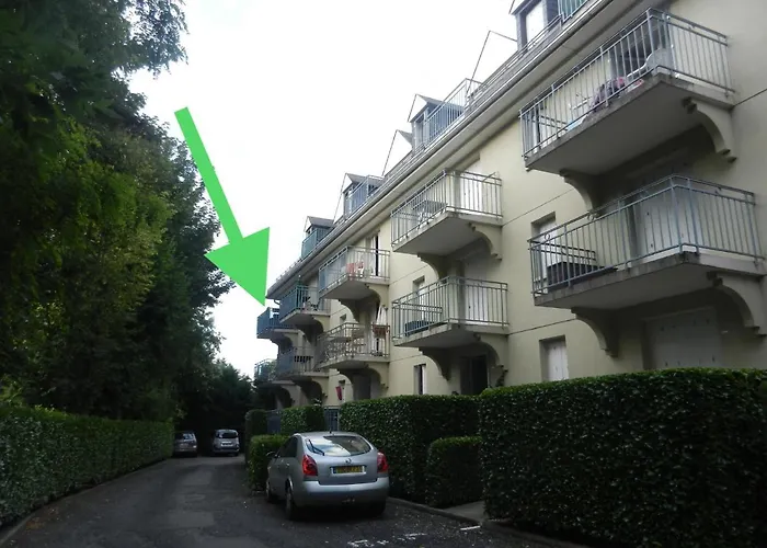 Les Jardins Du Casino T2 Bis- 4 Personnes-tarif Cures 650euros * Bagnères-de-Luchon