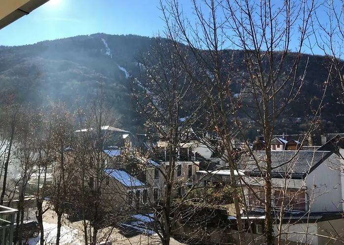 Les Jardins Du Casino T2 Bis- 4 Personnes-tarif Cures 650euros Appartement Bagnères-de-Luchon