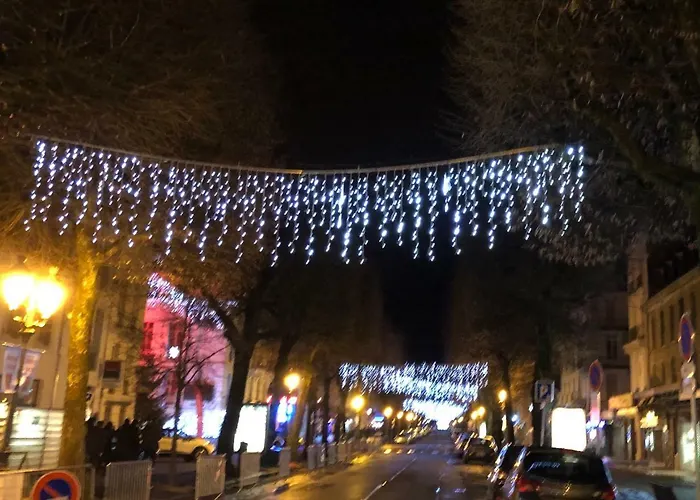 Les Jardins Du Casino T2 Bis- 4 Personnes-tarif Cures 700 Euros Apartment Bagneres-de-Luchon